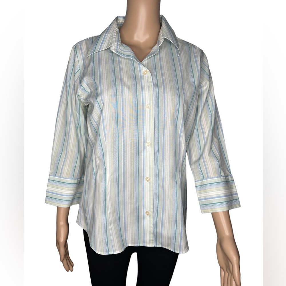 Eddie bouer stretch wrinkle resistant stripe long sleeve blouse size M